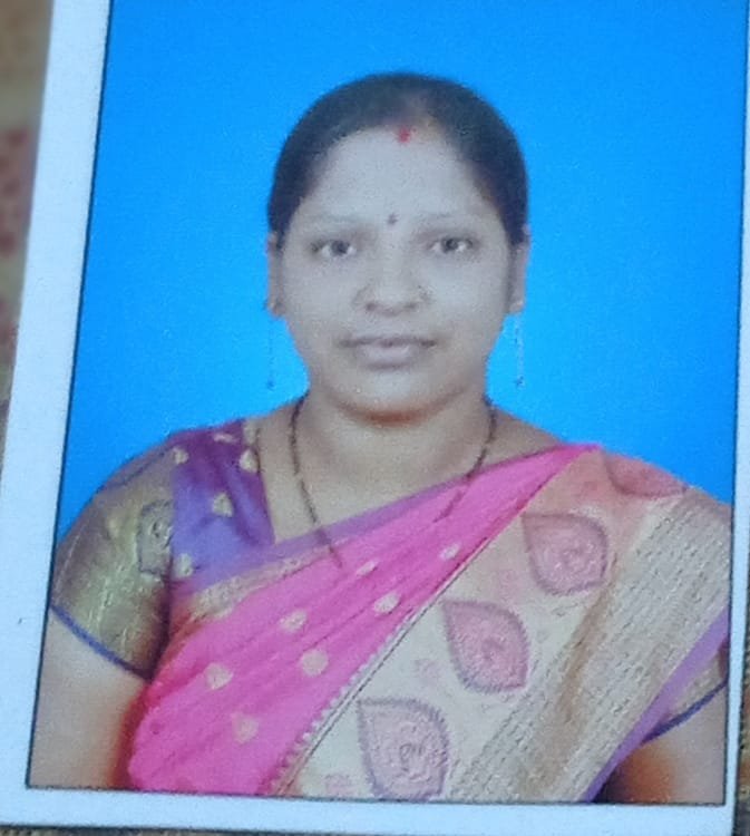 सौ.माधवी महेश राऊळ